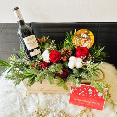 Red Wine Xmas Surprise Box