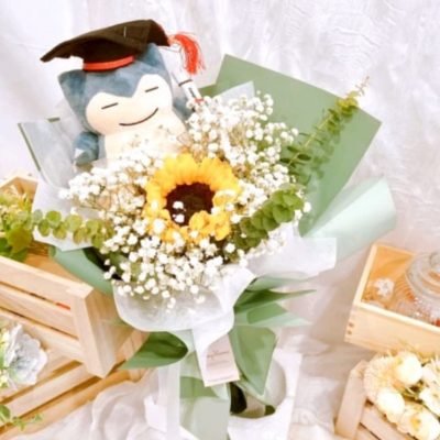 Snorlex Graduation Sunflower Bouquet