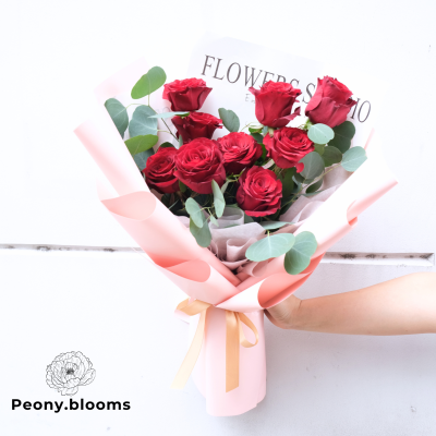 Roses Bloom Bouquet