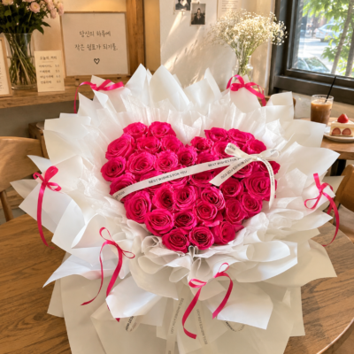 33 Heart Shape Pink Roses Bouquet FFBQ128R